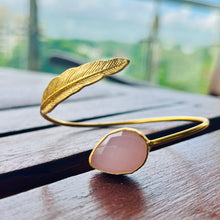 Load image into Gallery viewer, Feather