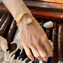 Load image into Gallery viewer, Feather